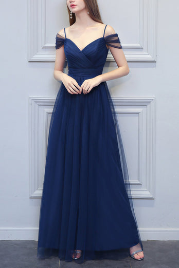 Una línea de V-cuello largo de tul vestido de dama