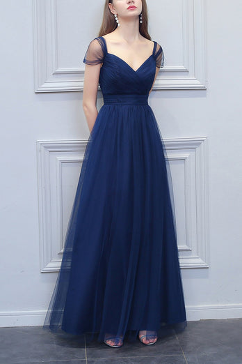 Una línea de V-cuello largo de tul vestido de dama