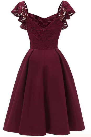 Vestido de fiesta de cóctel de color burdeos con escote corazón