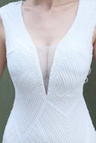 Vestido de graduación de lentejuelas blancas con cuello en V