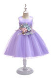 Una línea Jewel Blush Flower Girl Dress con apliques