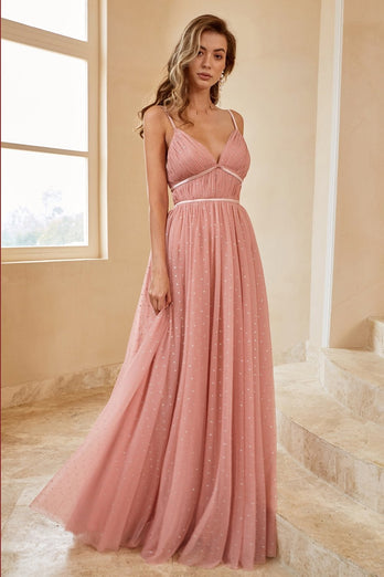 Una línea de vestido largo de dama de honor con volantes