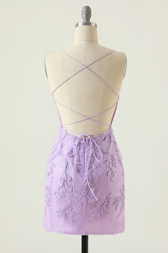Vestido de cóctel púrpura sin espalda ajustado con apliques