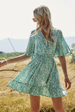 Vestido de verano con estampado floral verde